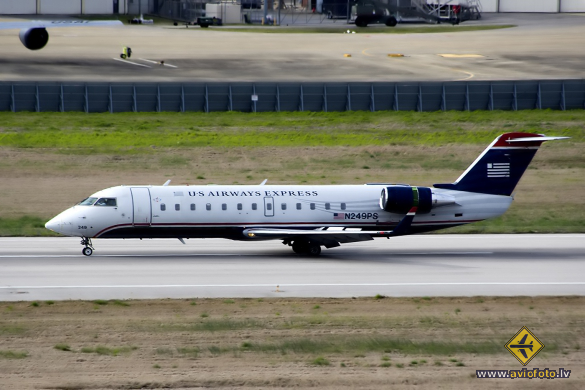 Bombardier CRJ-200ER (CL-600-2B19)